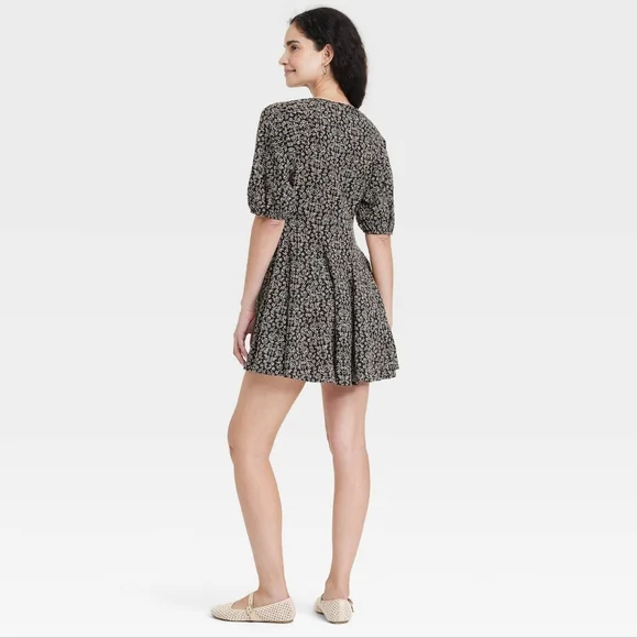 NWT Bell Elbow Sleeve Mini A-Line Dress - Black Floral - Picture 7 of 7